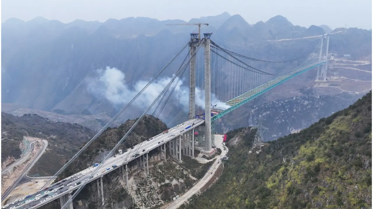 China To Open World’s Highest Bridge In June, Will Cut Time Travel From 1 Hour to 1 Minute