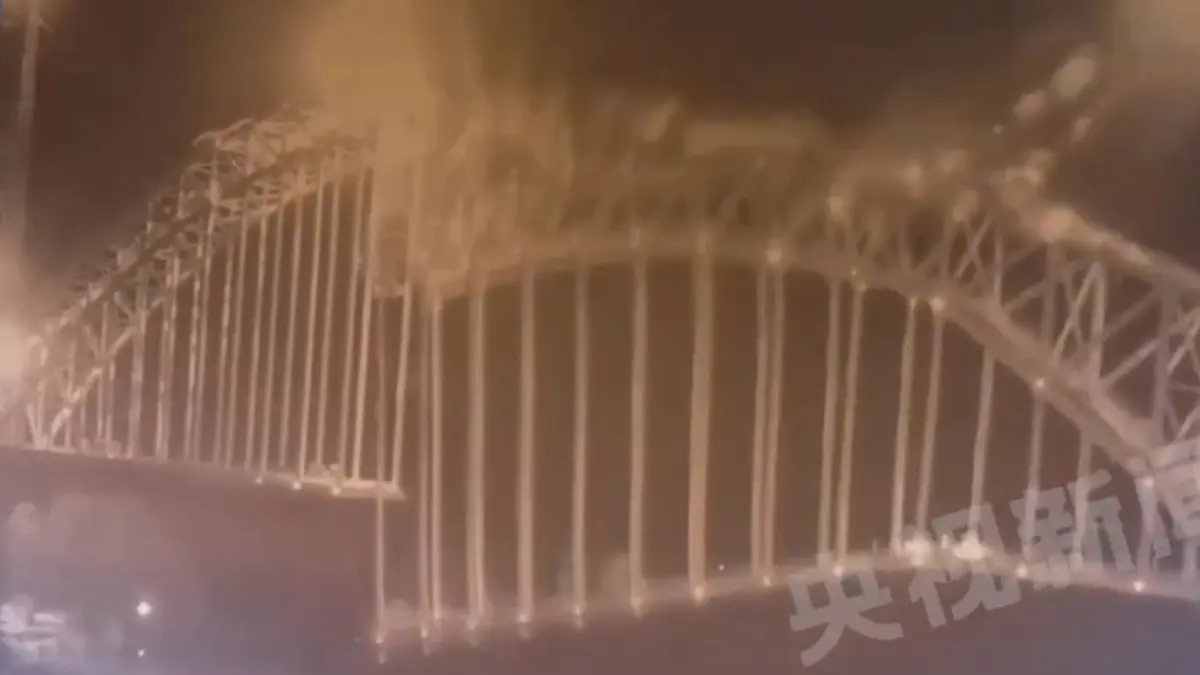 Chinese bridge collapse