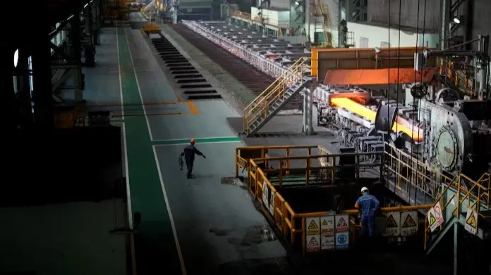 Chinese Steel Stocks Sink as Trump’s New Tariffs Spark Export Uncertainty