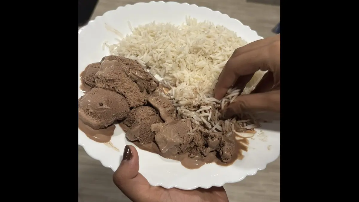 Chocolate ice cream served on rice with Swiggy best dessert tag – viral combo