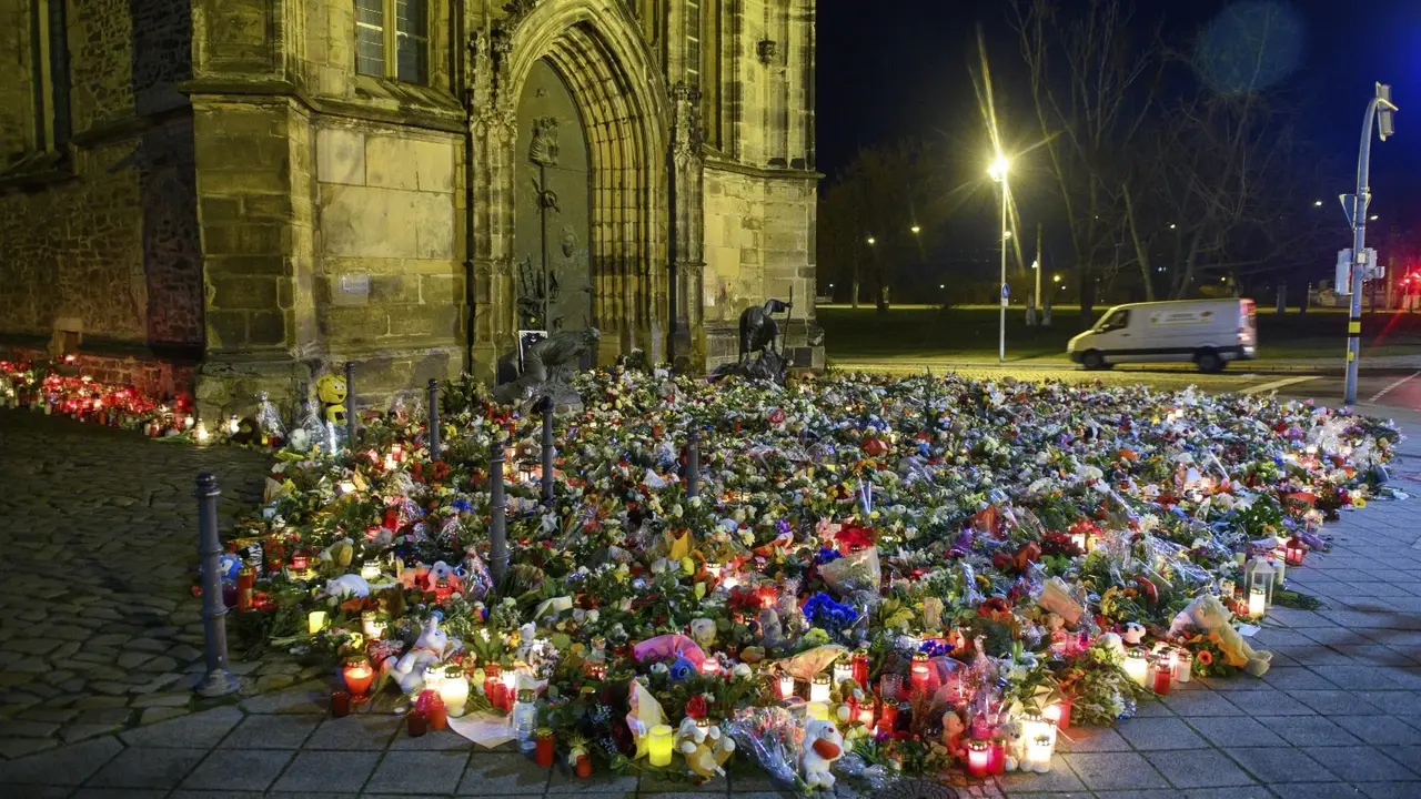 Magdeburg Mourns Christmas Market Attack Victims Amid Fears of Growing Social Divisions Christmas market attack