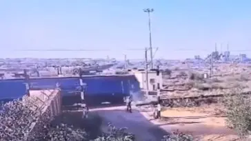 CISF Jawan Shows Presence of Mind as Goods Train Engine Rams SUV in Rajasthan | WATCH CISF Jawan Shows Presence of Mind as Goods Train Engine Rams SUV in Rajasthan | WATCH