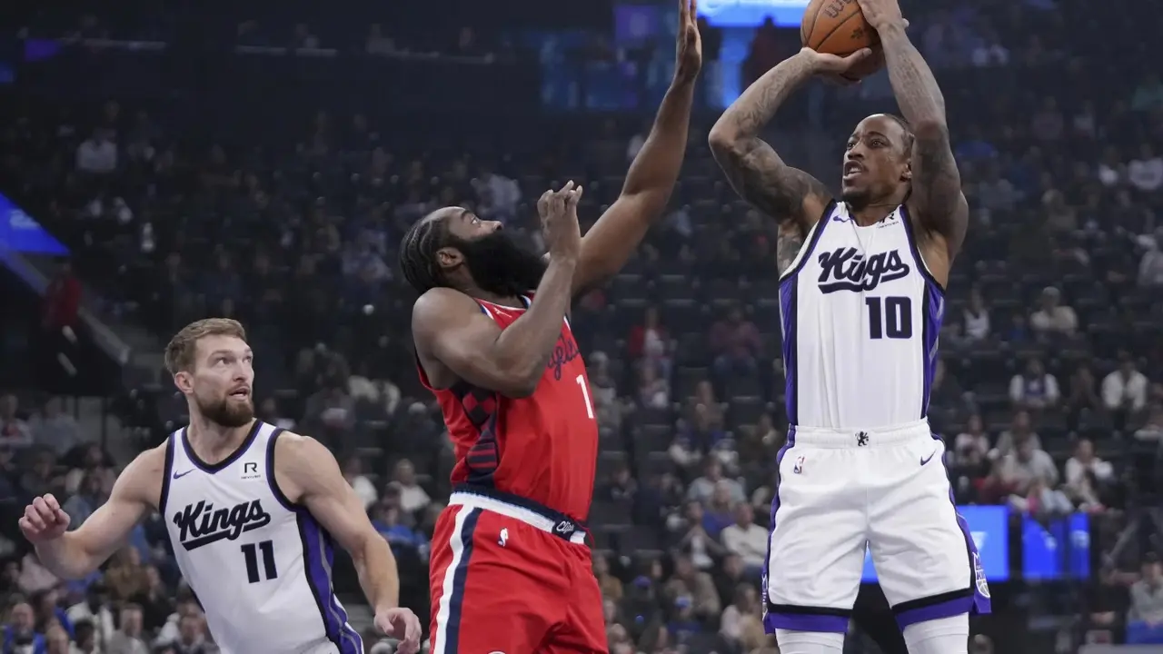 Clippers extend home winning streak to seven, knock off Kings 104-88 in NBA Cup Clippers Knock Off Kings