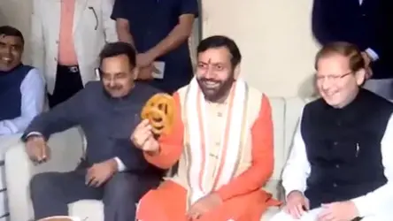 CM Nayab Ate Jalebi