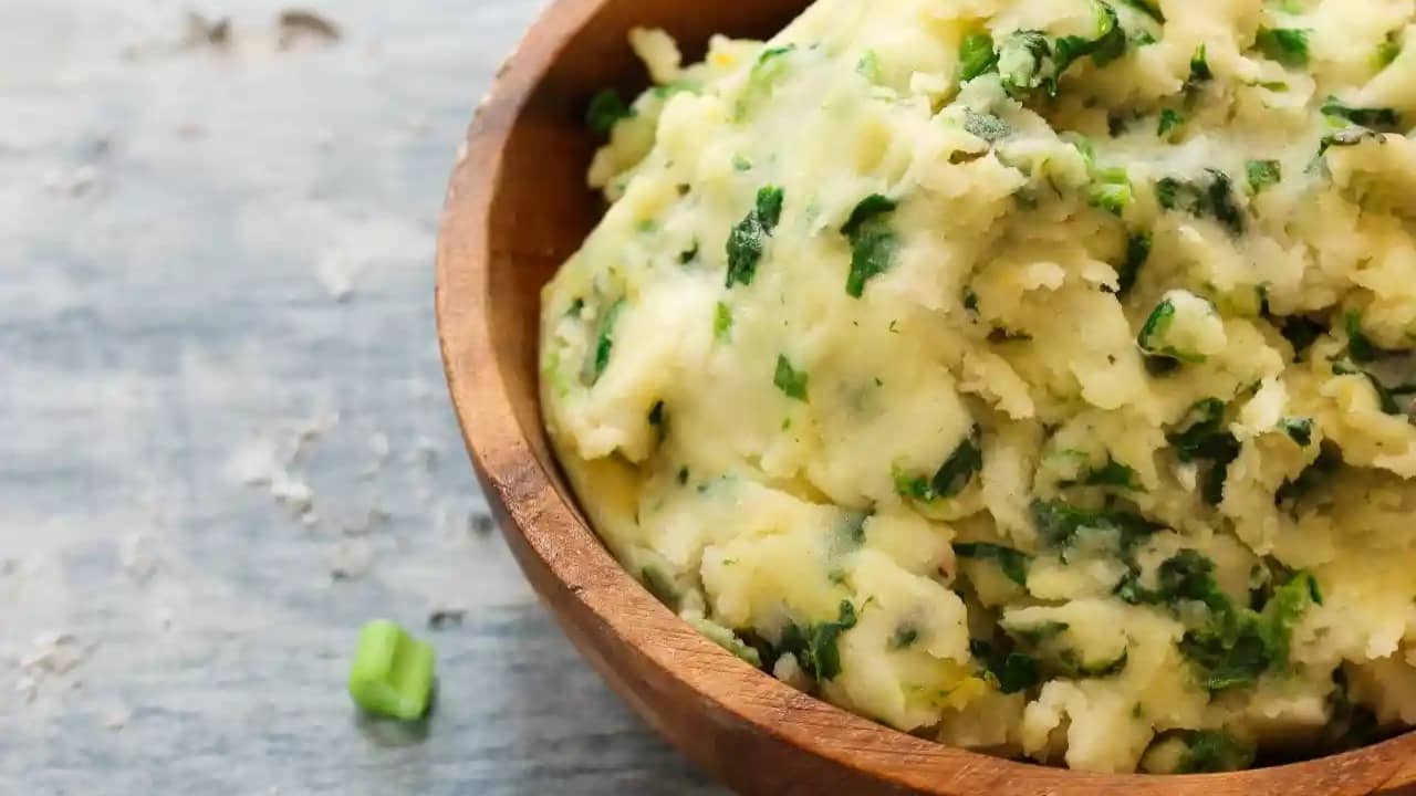 Old-Fashioned Colcannon: A Classic Irish Dish to Spice Up Your ... Old-Fashioned Colcannon: A Classic Irish Dish to Spice Up Your ...