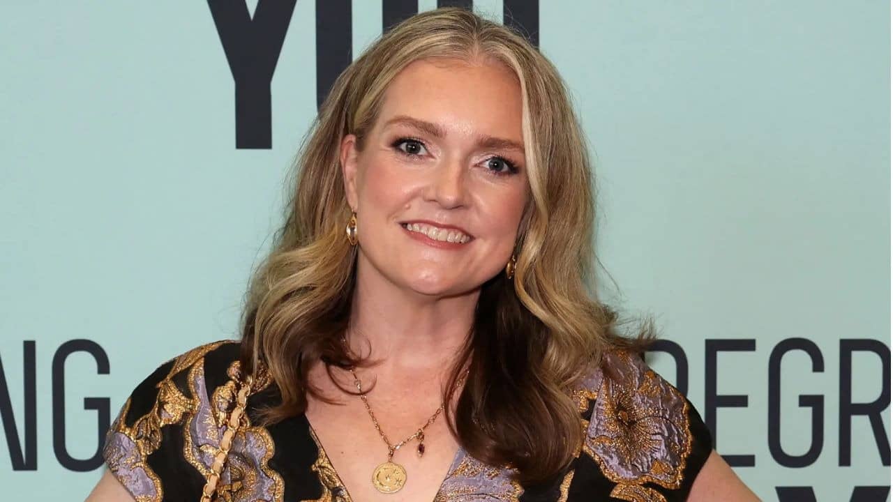 Colleen Hoover Health Update: It Ends With Us Author Undergoes Treatment Amid Battle With Cancer