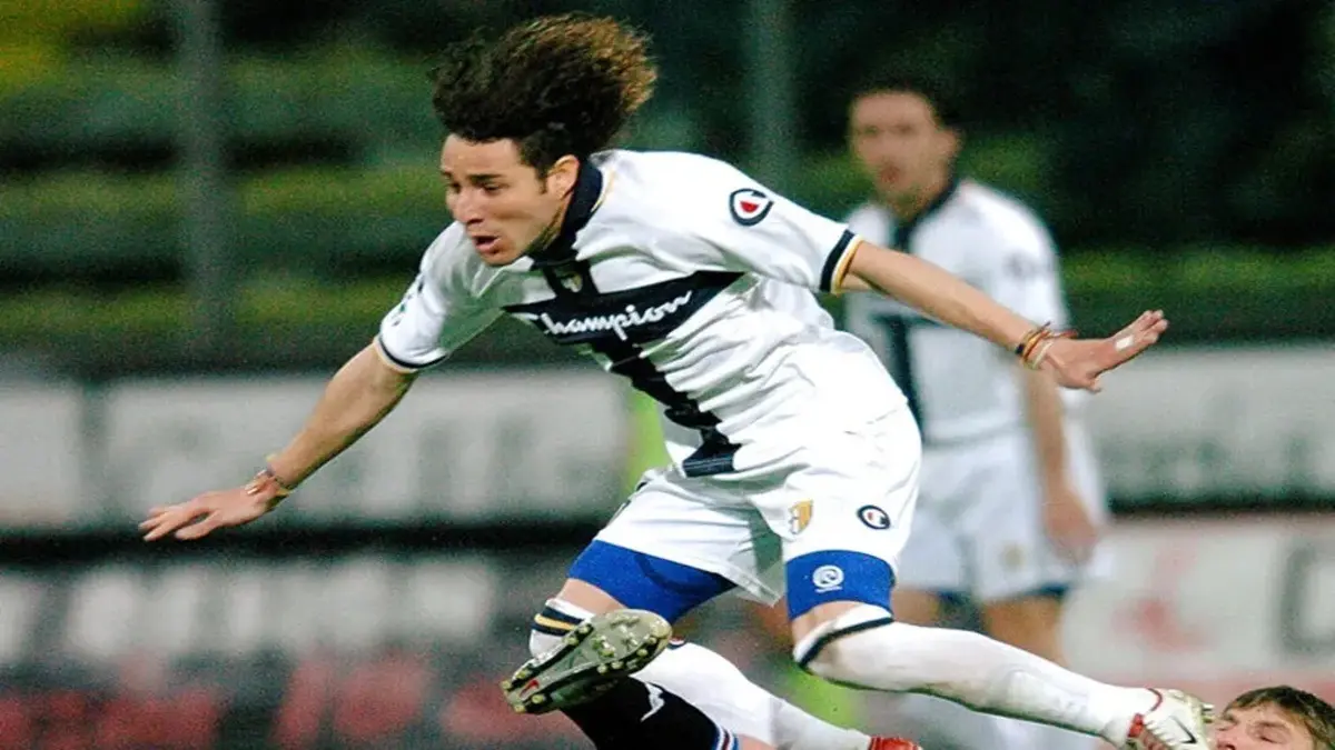 Colombia international footballer Jorge Bolano dies of heart attack