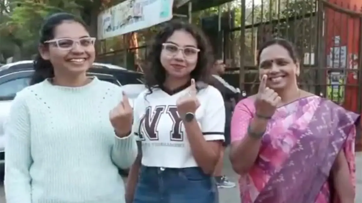 'Come Out, Cast Your Votes': Voters Call For Participation As Mumbai Civic Polls Underway, 7% Turnout