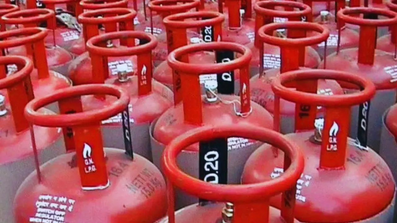 commercial gas cylinder