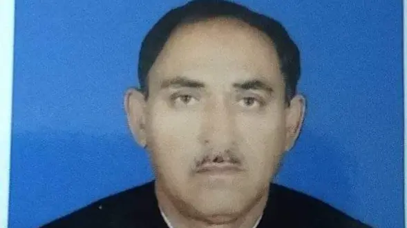 J&K में कांग्रेस नेता के साथ बड़ा हादसा, राहुल गांधी के कार्यक्रम से लौटते वक्त ट्रक ने कुचला; मौत Congress leader Shadi Lal Pandita killed in road accident near Nagor