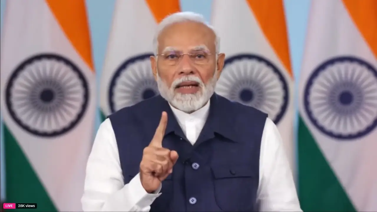 Congress Silent on Muslim Castes, Tries To Divide Hindus On Castes: PM Modi Congress Silent on Muslim Castes, Tries To Divide Hindus On Castes: PM