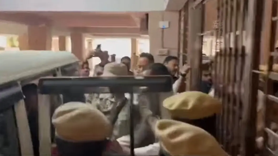 Congress Social Media Hooligan Arrested for Derogatory Remarks Against Dalit Woman, Party Jumps to Defend Accused Congress Social Media Hooligan Arrested for Derogatory Remarks Against Dalit Woman, Party Jumps to Defend Accused