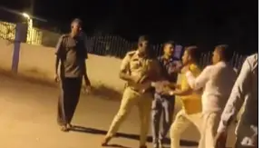 Cop and BJP leader captured slapping each other in Karnataka's Chitradurga