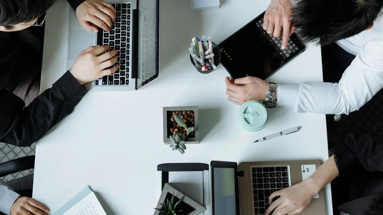 A Reddit user shared a post on 'toxic culture' in Indian workplaces