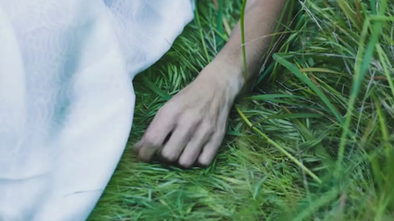 UP Horror: Couple Sacrifices 13-Year-Old Niece to Cure Son, Half-Naked Body of Minor Girl Found Couple Sacrifices Minor Niece to Cure Son