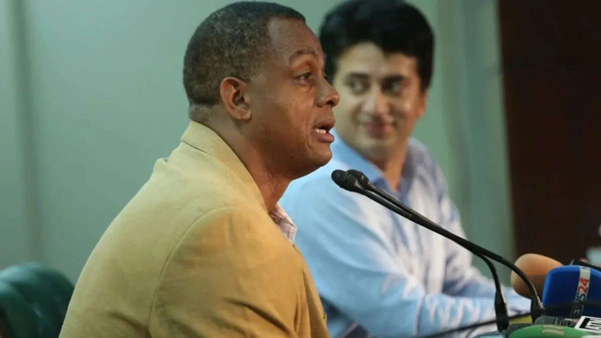 Courtney Walsh Joins Zimbabwe As Bowling Consultant Ahead Of T20 World Cup 2026 Courtney Walsh at a press conference