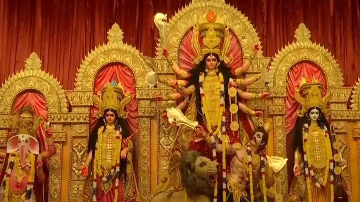 CR Park Durga Puja