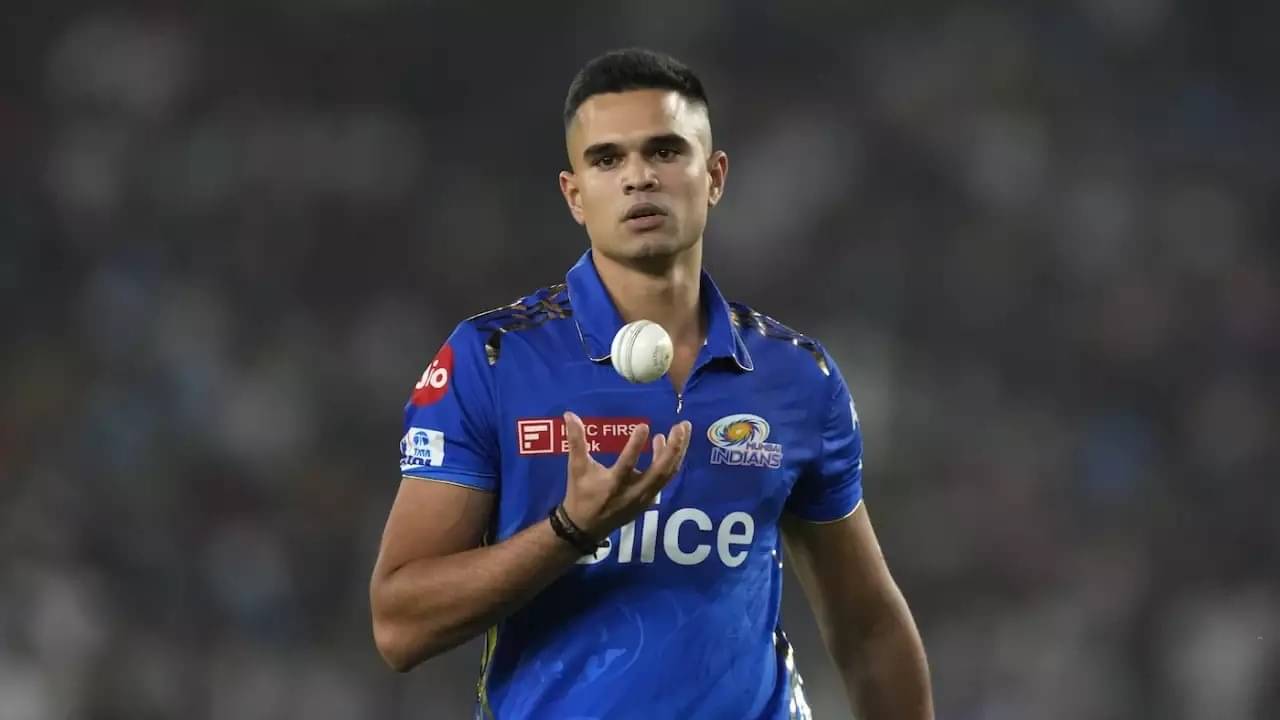 Sachin Tendulkar S Son Arjun Tendulkar Picked By Mi After Going Unsold Sachin Tendulkar S Son Arjun Tendulkar Picked By Mi After Going Unsold