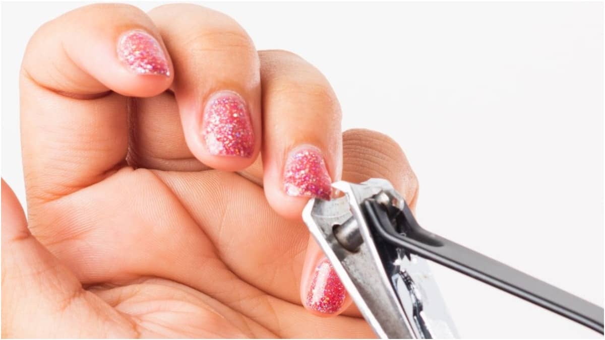 Cutting hair and nails is avoided during Pitru Paksha