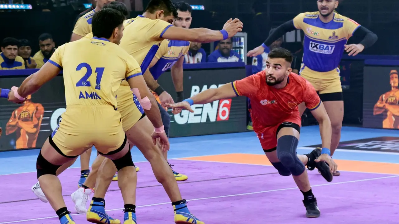Naveen’s Super 10 Powers Dabang Delhi K.C. To Win Over Tamil Thalaivas; Move To 2nd Spot In Table Dabang Delhi beat Tamil Thalaivas