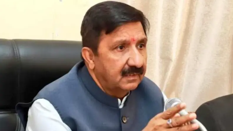 हिमाचल प्रदेश : उपमुख्यमंत्री ने ऊना में तालाबों और जलाशयों का रिकॉर्ड तैयार करने के निर्देश दिए डिप्टी सीएम मुकेश अग्निहोत्री