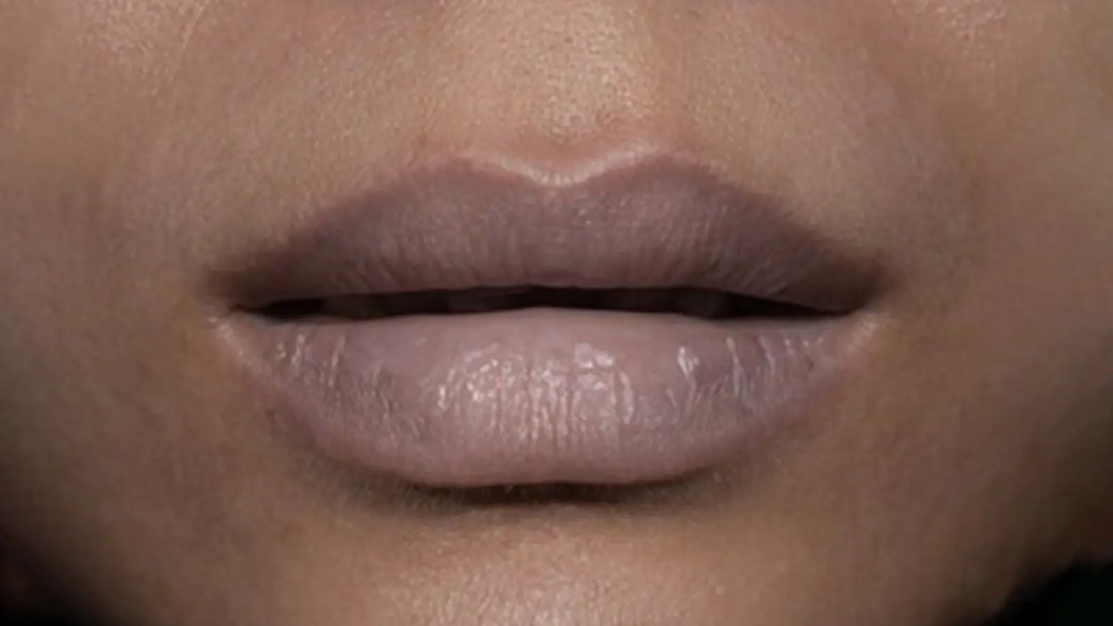 dark lips