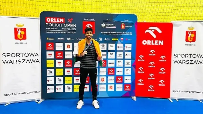 Pune’s Darshan Pujari, Purva Barve emerge champions by winning men and women's single Darshan Pujari