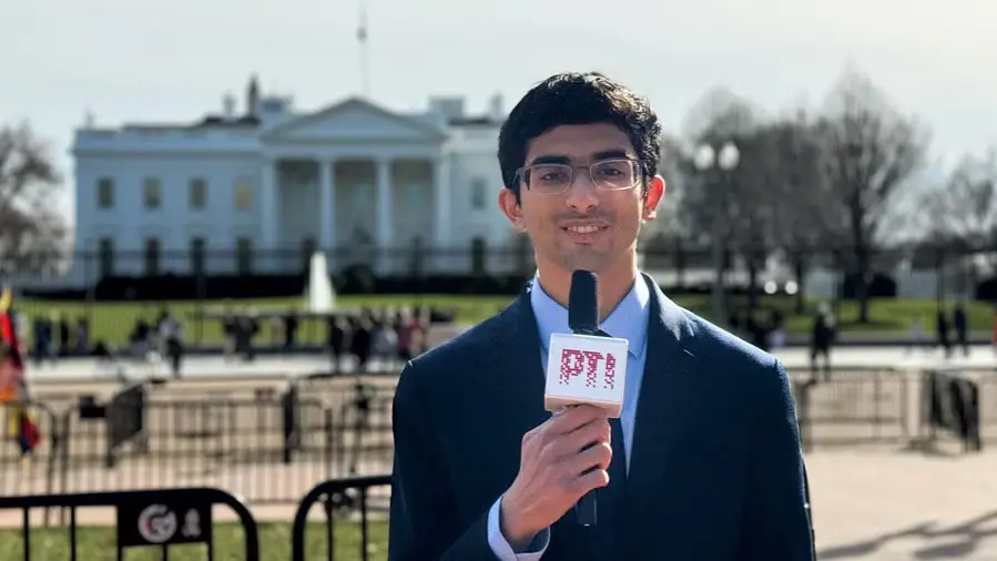 Senator Jon Ossoff Endorses Gen-Z Indian-American Ashwin Ramaswami for ...