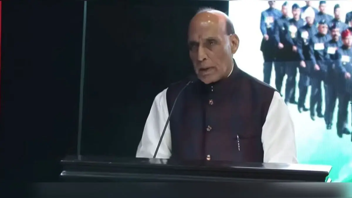 Defence Minister Rajnath Singh Hails DRDO's Success in Developing India's Military Combat Parachute System