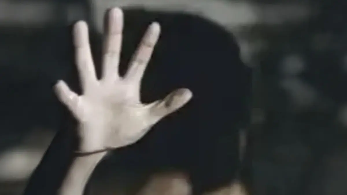 Delhi: Air Hostess Alleges Sexual Exploitation By Senior Pilot