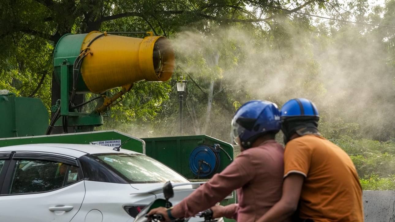 Delhi's Air Quality Falls to 'Poor' Category Amid Rising Pollution