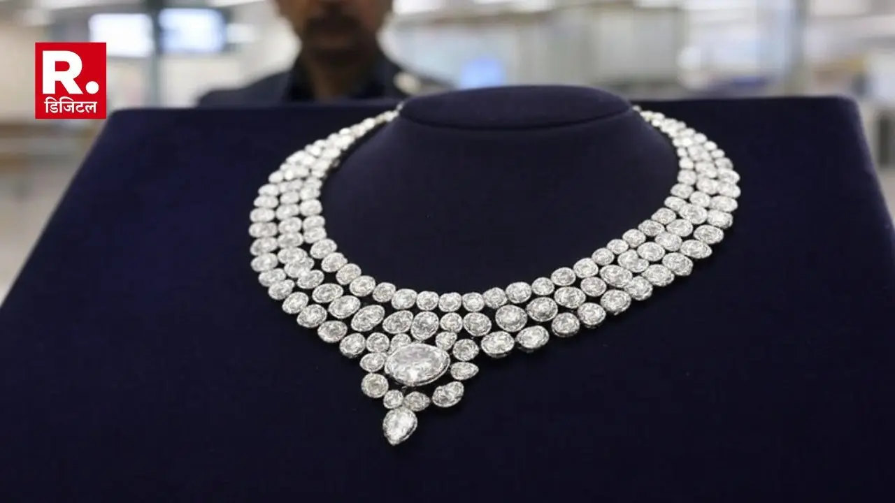 दिल्ली एयरपोर्ट पर हीरे जड़ित 6 करोड़ का हार बरामद, बैंकॉक से तस्करी कर लाया गया भारत Delhi Airport Necklace worth Rs 6 crore recovered