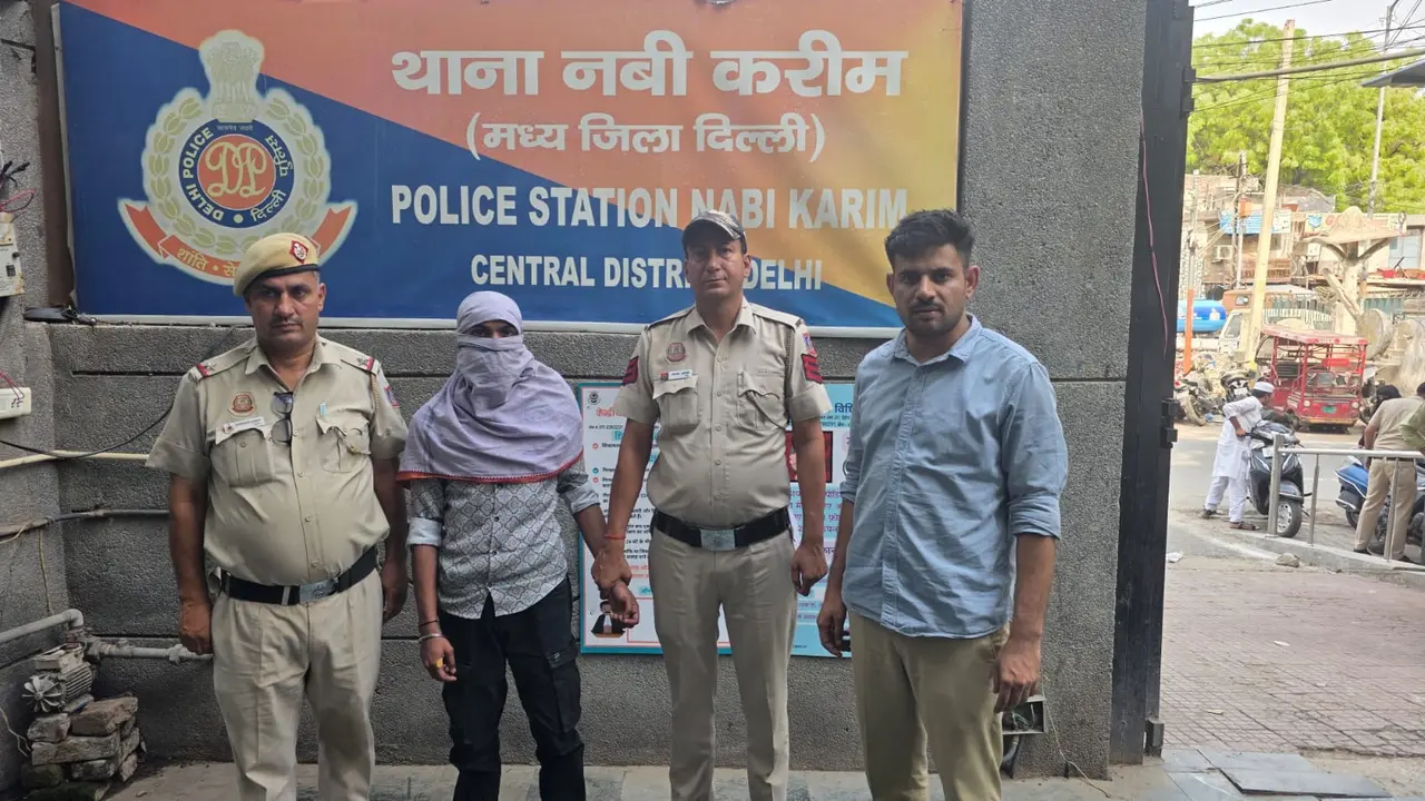 Delhi Horror: Women Found Dead In Hotel Room In Paharganj Delhi Horror: Women found dead in hotel room in Paharganj