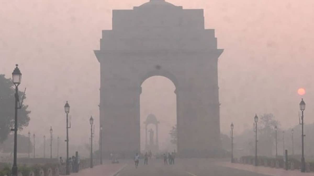 Delhi's Air Quality Improves, AQI at 183 in 'Moderate' Category