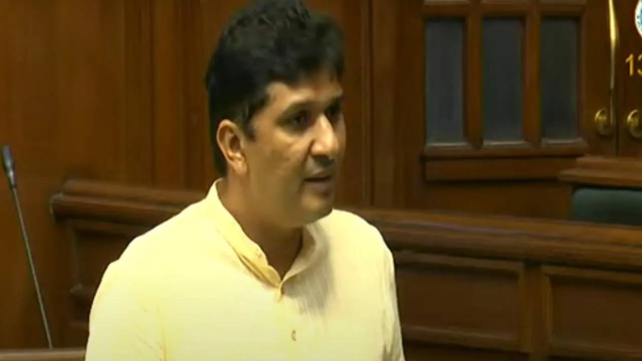 'हो सकता है अफसरों को उल्टा लटकाया जाए', आतिशी के मंत्री सौरभ भारद्वाज सदन में ये क्या बोल गए? Delhi Minister Saurabh Bharadwaj