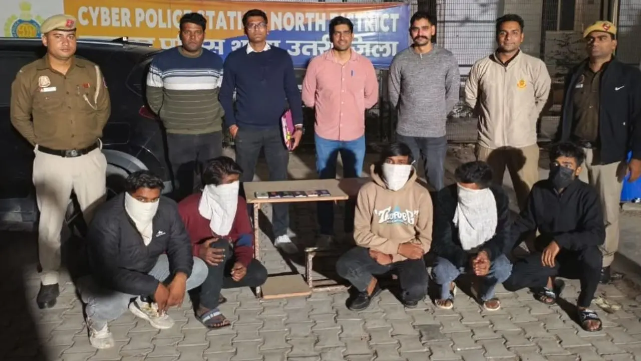 Delhi Police arrested 9 cyber fraudsters