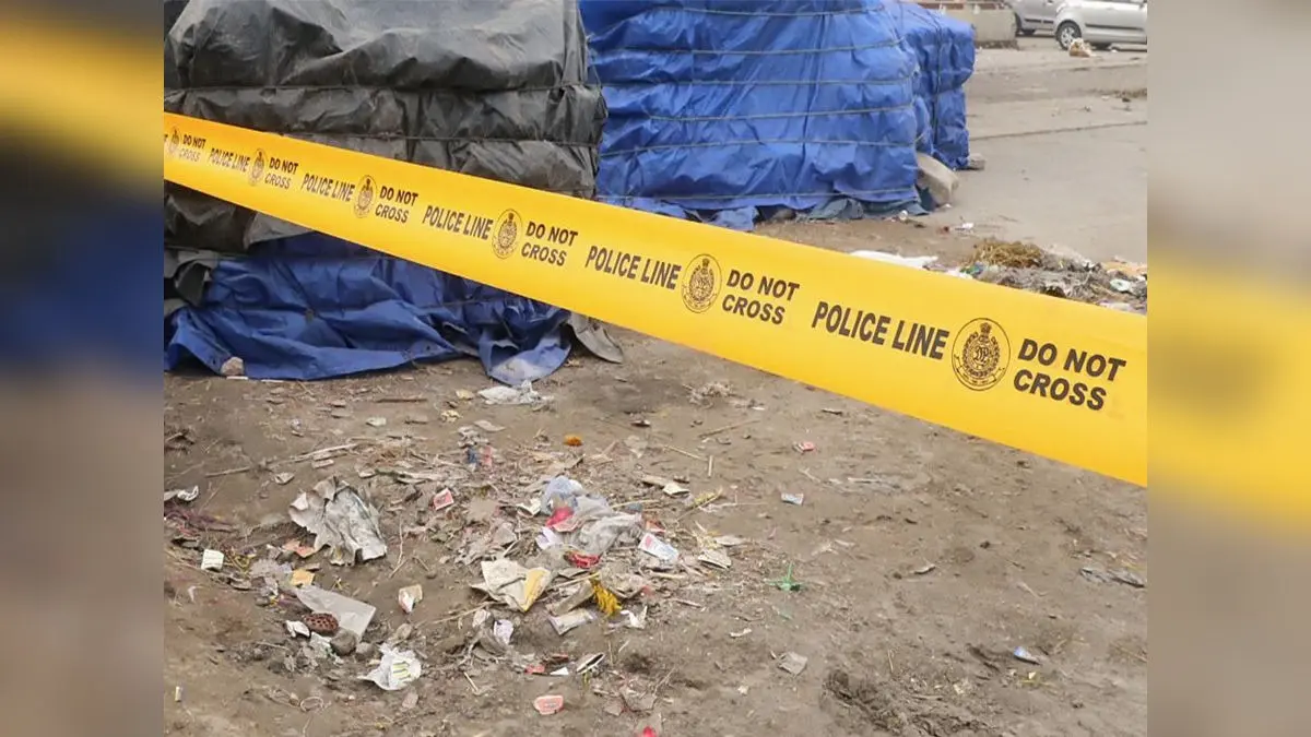 Minor Stabbed To Death In West Delhi’s Khyala: 2 Juveniles Apprehended As Murder Mystery Unfolds Minor Stabbed To Death In West Delhi’s Khyala: Two Juveniles Apprehended As Murder Mystery Unfolds