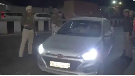 दिल्ली पुलिस ने 156 किलोग्राम गांजा बरामद किया, दो गिरफ्तार Delhi Police