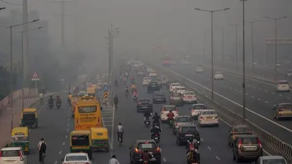 Delhi's Air Pollution Crisis: Residents Face Life Expectancy Loss of Up to 12 Years