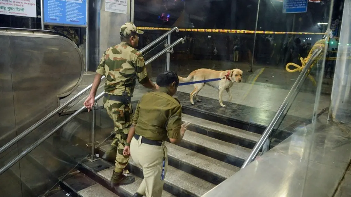 Delhi's Lal Quila Metro Station to Remain Closed on November 12 Amid Tight Security