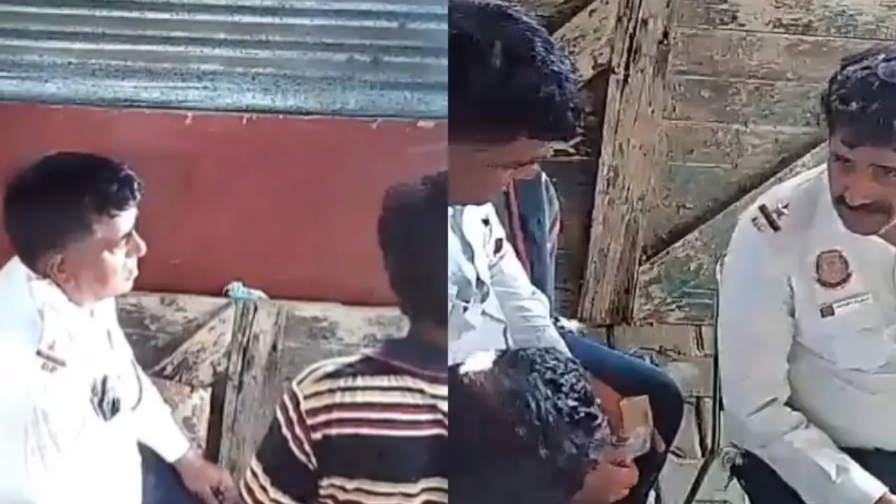 Three Delhi Traffic Cops Suspended for 'Distributing Cash', Video Goes Viral | WATCH Delhi Traffic Cops Distributing Cash, Viral Video