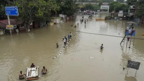 Delhi: 2 Boys Drown While Swimming in Rain Water Collected in Ditch 2 children drowned while swimming in rain water collected in a ditch in Northeast Delhi