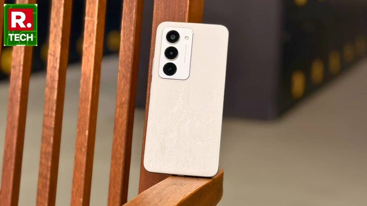 Redmi 15 5G पर आया बंपर ऑफर, जानिए 2 दिन तक के बैटरी बैकअप वाला फोन अब कितने का हुआ