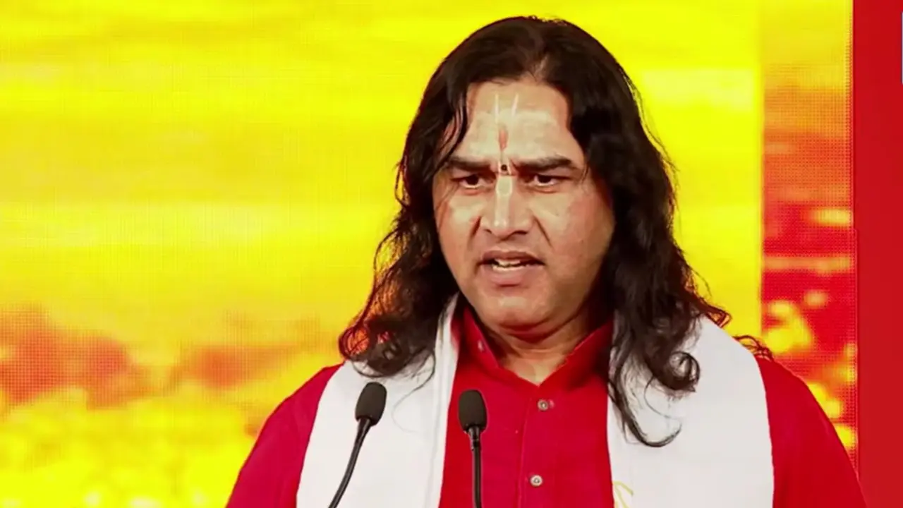 'बेटे ने बाप को मार डाला, सास-दामाद संग भाग गई, ऐसे समाज का निर्माण किसने किया?', रिपब्लिक के सनातन सम्मेलन में बोले देवकीनंदन ठाकुर Devkinandan thakur