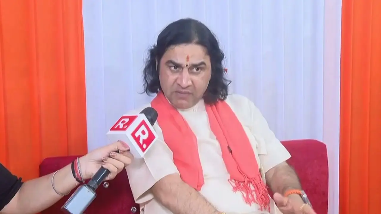 Devkinandan Thakur's claim regarding Sanatan Board