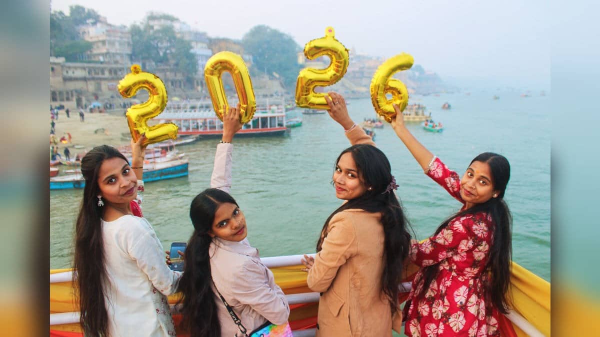Devotees Across India Begin New Year 2026 With Prayers, Holy Dips And Temple Visits