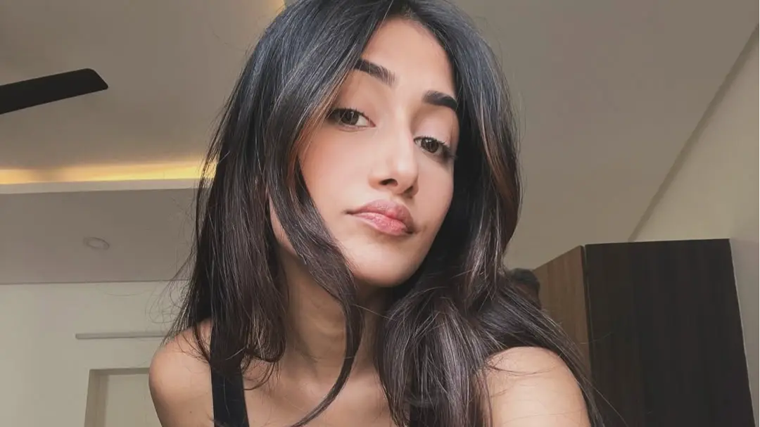 Dhanshree verma post on valentine day