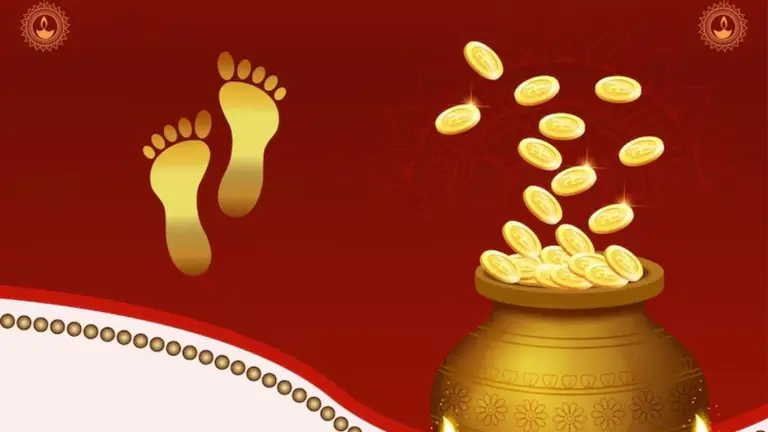 Dhanteras 2025: धनतेरस पर कल कितने बजे से शुरू करें खरीदारी? ये पांच चीजें जरूर खरीदकर लाएं घर, खुश हो जाएंगी मां लक्ष्मी Dhanteras 2025