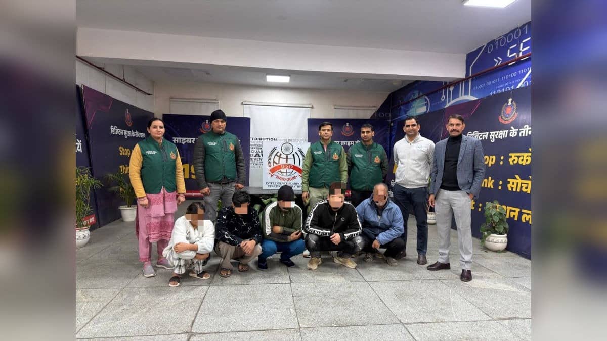 republicworld.com - Asian News International - Delhi Police Bust Foreign Cyber Crime SimBox Syndicate Behind 'Digital Arrests