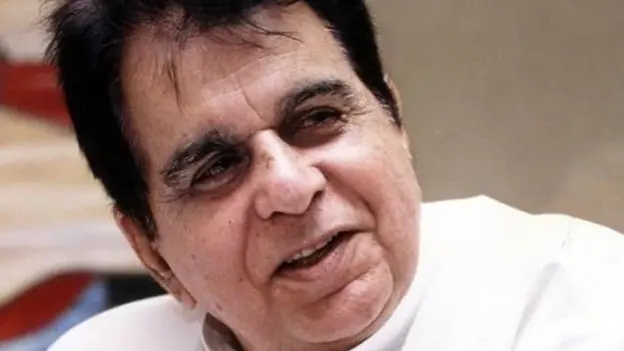 Dilip's Bungalow, Where He Spent His Bachelor Life, Sold For ₹172 Crore Dilip Kumar